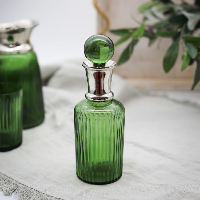 Culinary Concepts Emerald Glass Decanter With Stopper