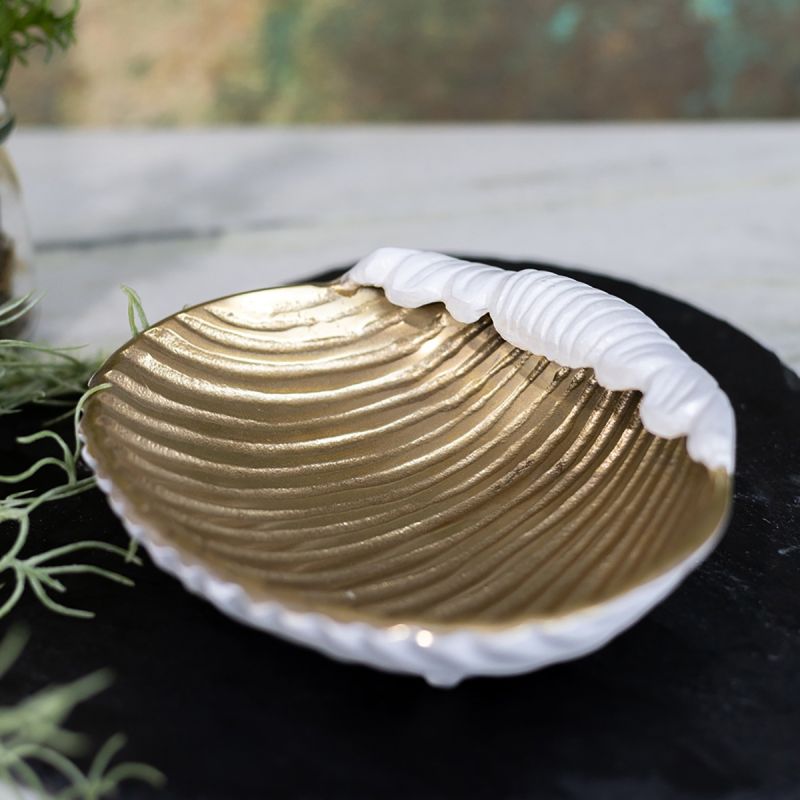 culinary concepts Gold and White Enamel Medium Shell Dish