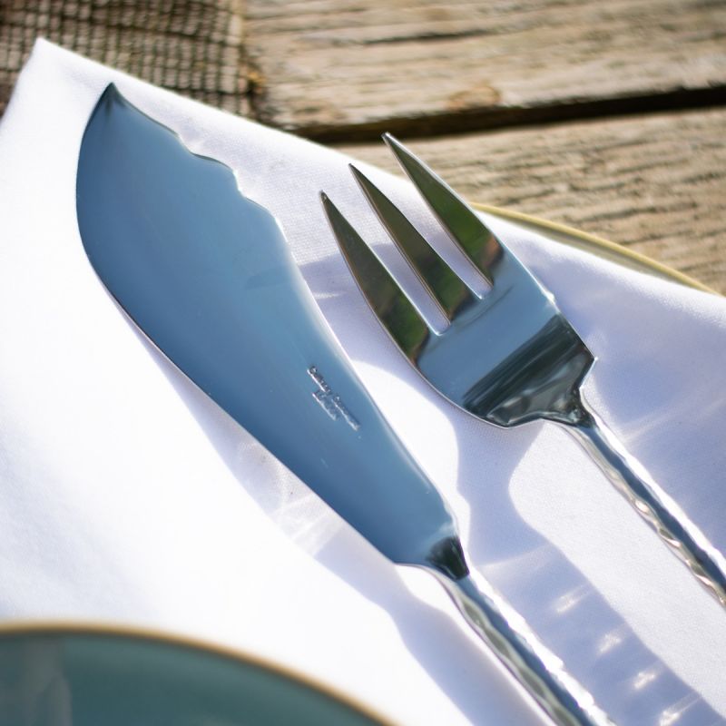 Culinary Concepts Hammered Knot Fish Knife | HANDMADE TO ORDER