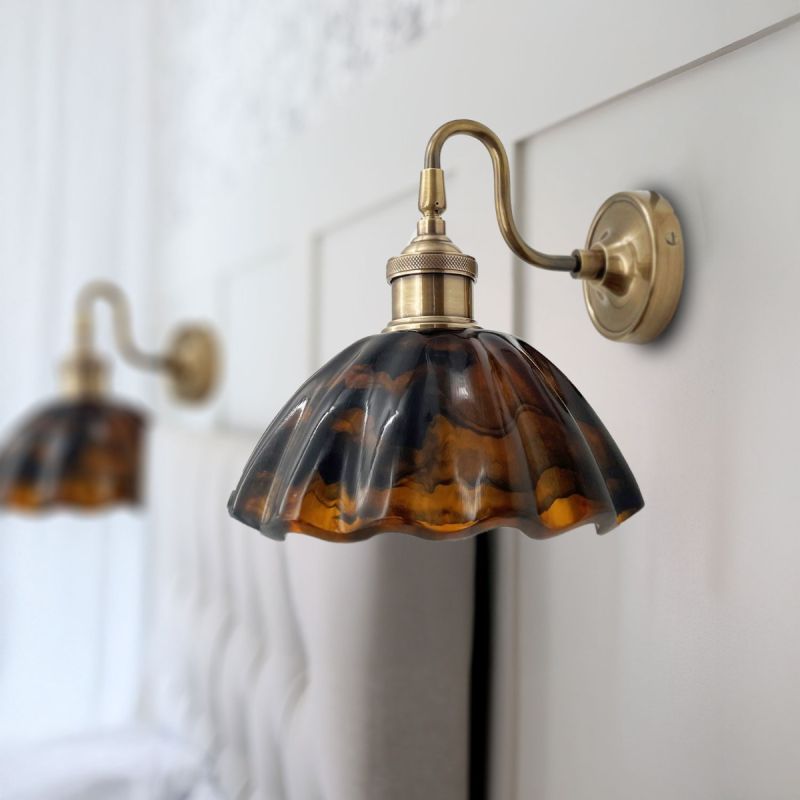 culinary concepts Mini Prohibition Curved Wall Fitment with Small Antique Resin Flower Shade