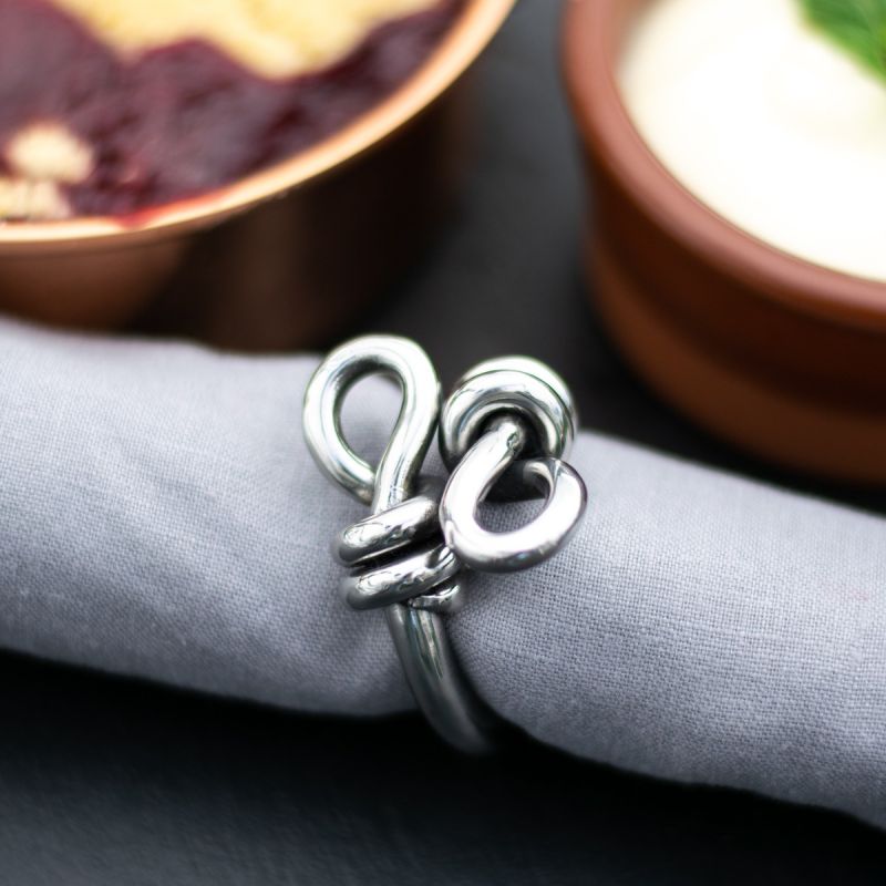 Culinary Concepts Polished Knot Napkin Ring Four Piece Set | HANDMADE TO ORDER