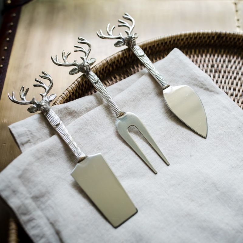 Culinary Concepts Set Of Three Stag Head Cheese Knives