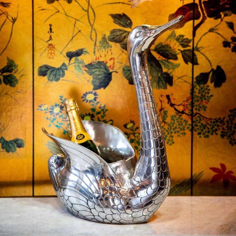 Culinary Concepts Swan Bottle Holder With Raised Head
