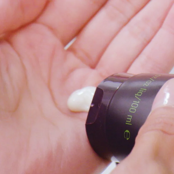 Cult Aveda Invati Ultra Advanced Fortifying Leave-in Treatment 100ml