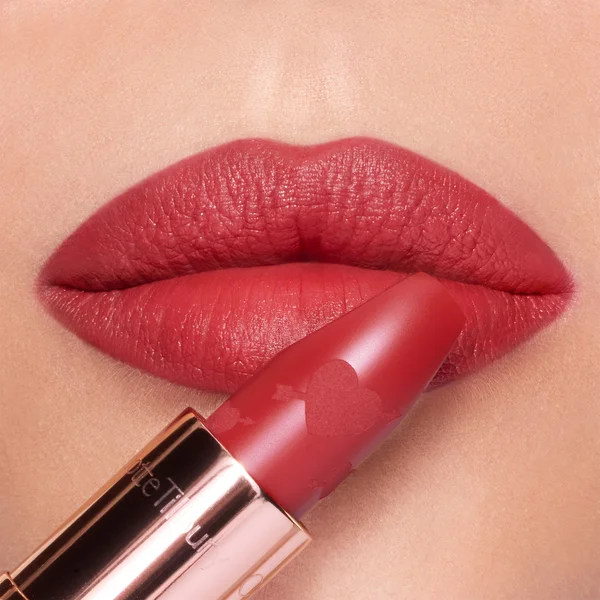 Cult Charlotte Tilbury Love Effect Lipstick 3.5g (Various Shades)