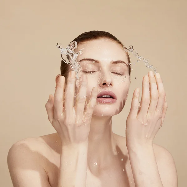 Cult Clé De Peau Beauté Clarifying Cleansing Foam 125ml