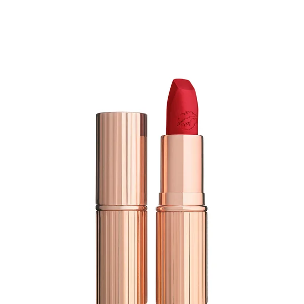 cult Charlotte Tilbury Hot Lips