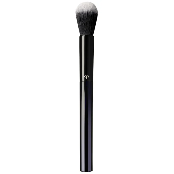 cult Clé de Peau Beauté Powder and Crème Brush
