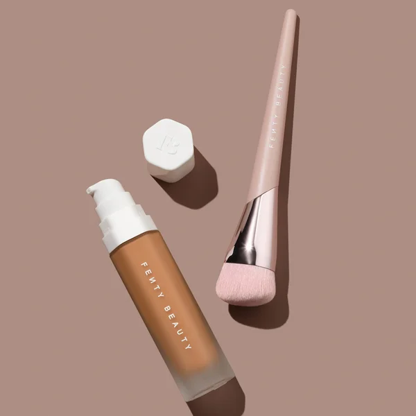 Cult Fenty Beauty Foundation Brush - 145