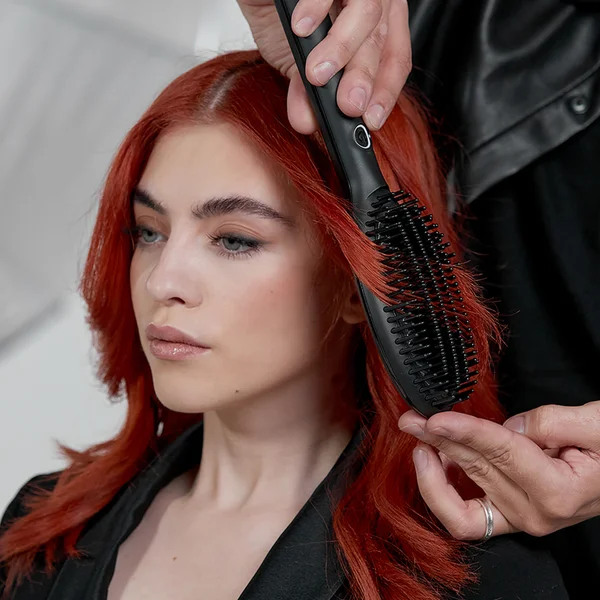 Cult Ghd Glide Professional Hot Brush