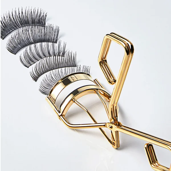 Cult Hourglass Lash Curler