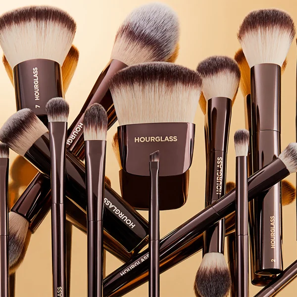 Cult Hourglass Vegan Travel Brush Set