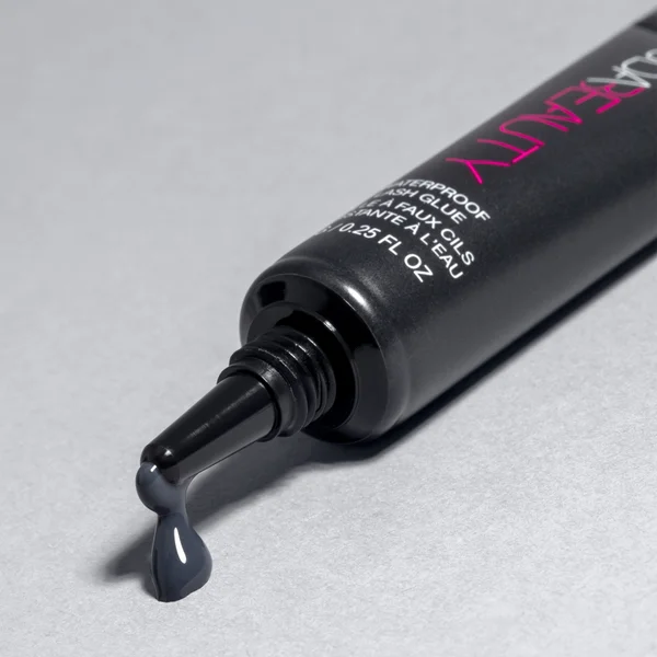 Cult Huda Beauty Waterproof Lash Glue 7g