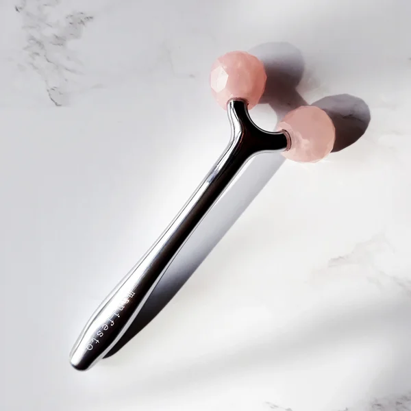 Cult Manifesto Rose Quartz Roller