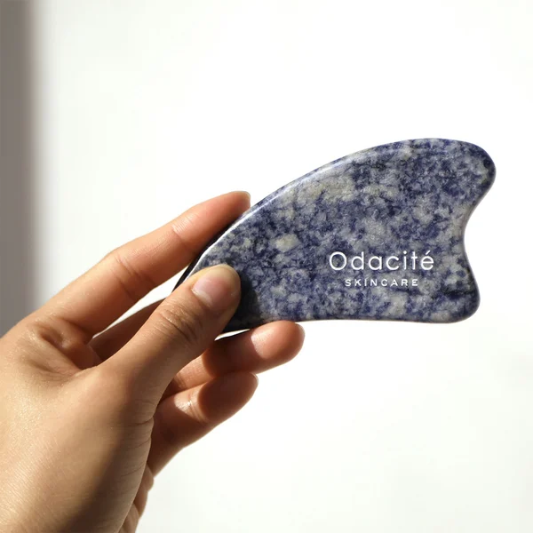 Cult Odacité Crystal Contour Gua Sha - Blue Sodalite