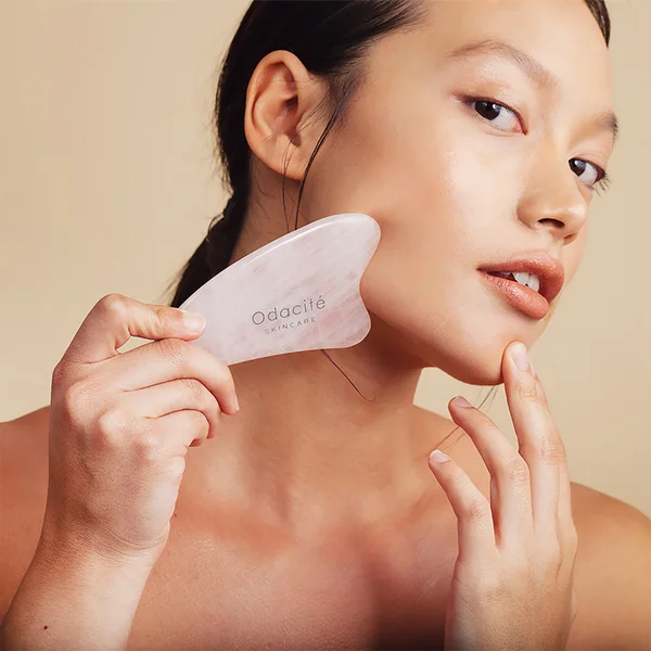 Cult Odacité Crystal Contour Gua Sha - Rose Quartz