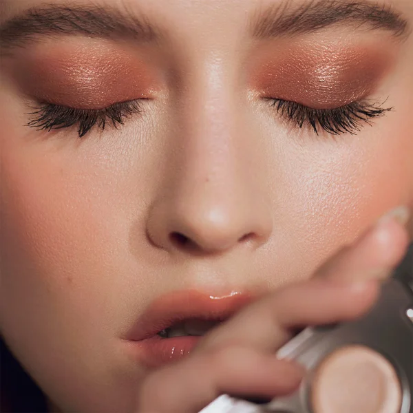 Cult RÓEN Eyes On Me Eyeshadow Palette