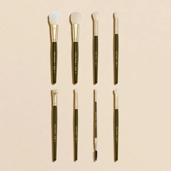 Cult Spectrum Collections KJH Number 4 Brush