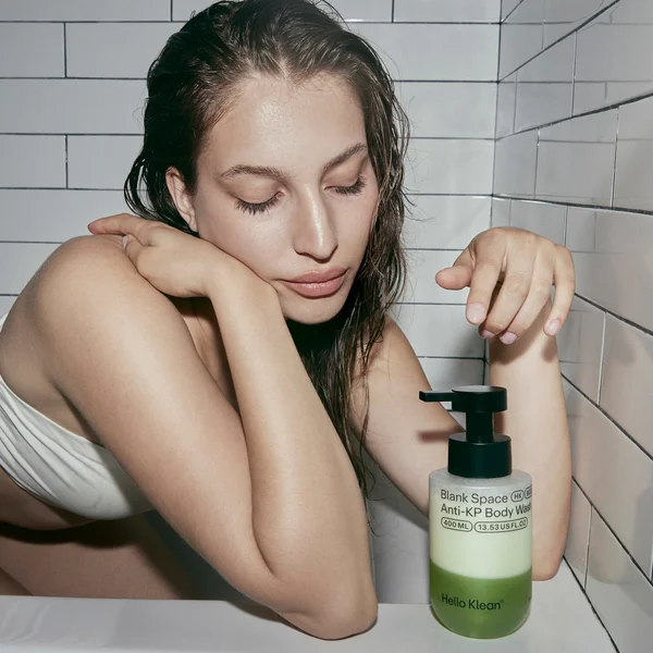 Cult HELLO KLEAN Blank Space Anti-KP Body Wash 400ml