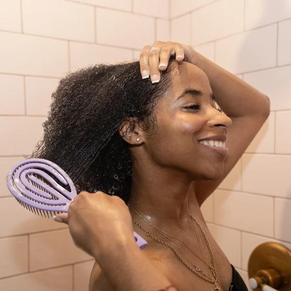 Cult Naturally Drenched Tangle Ease Detangling Brush