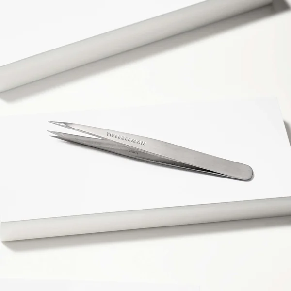 Cult Tweezerman Deluxe Point Tweezer 1240R-R - Stainless Steel