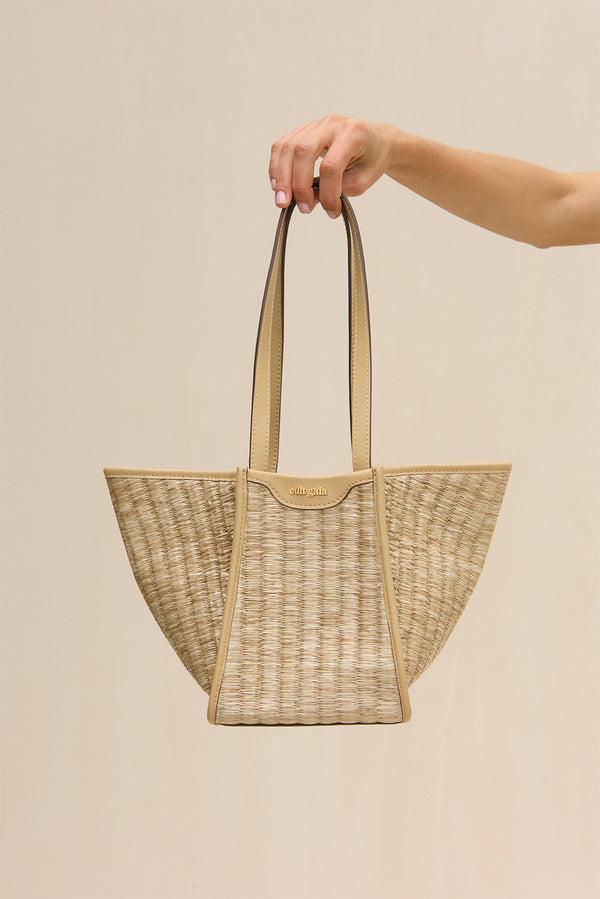 cult gaia SMALL SADIE TOTE BAGS Wheat