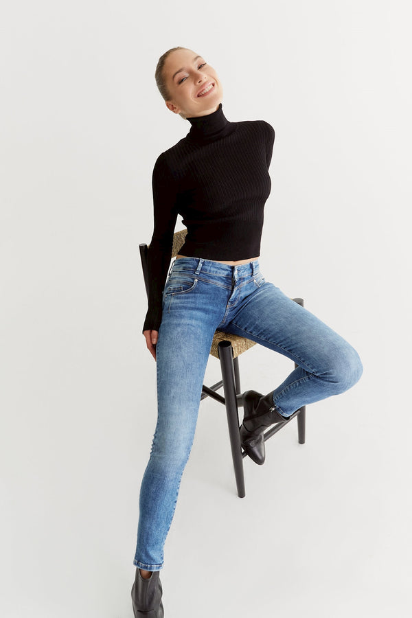 Cup Of Joe Denim Allissa Low Waist Regular Length 5 Pocket Jeans