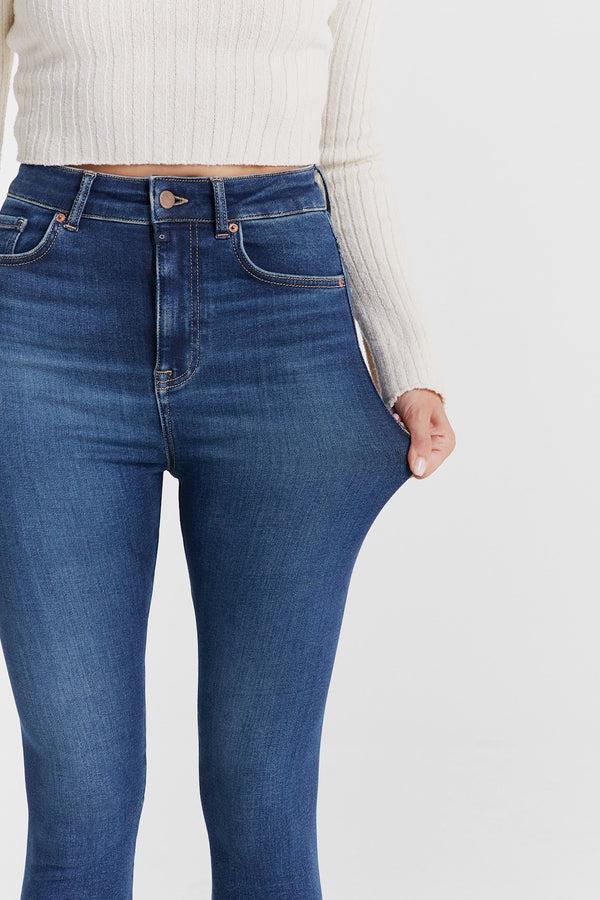 Cup Of Joe Denim Lilly Ultra High Waist Regular Length Seamless 5 Pocket Jeans