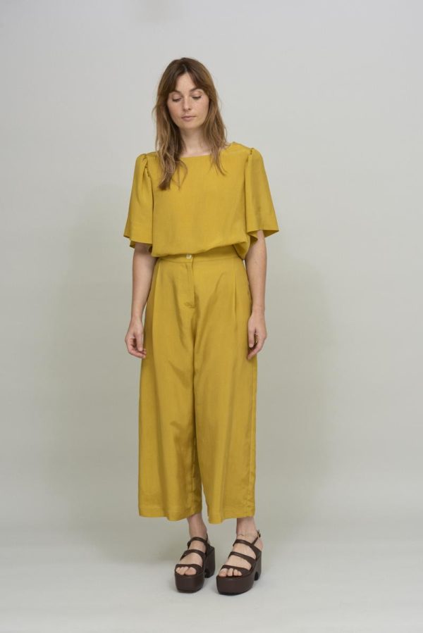 Cus GATHERED SLEEVE Top Yellow
