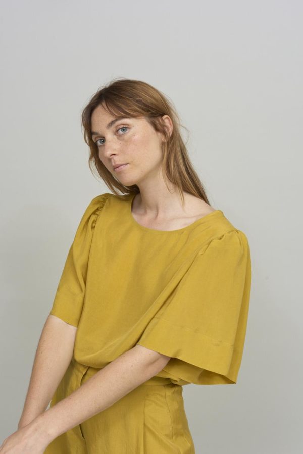 cus GATHERED SLEEVE Top Yellow