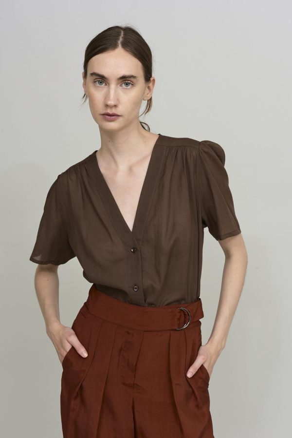 cus GATHERED V-NECK Shirt Brown
