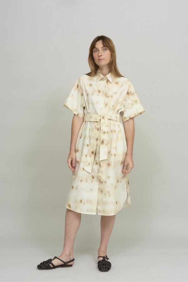 Cus SHORT SLEEVE SHIRT Dress Brown Print