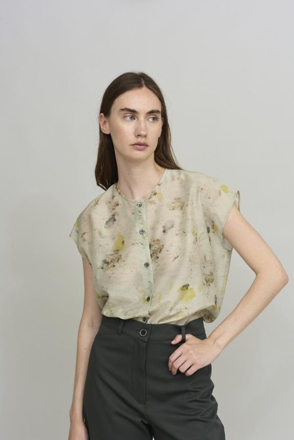 Cus RELAXED SLEEVELESS & COLLARLESS Shirt Green Print