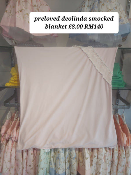 cute couture PRELOVED Preloved Deolinda Smocked Blanket RM140