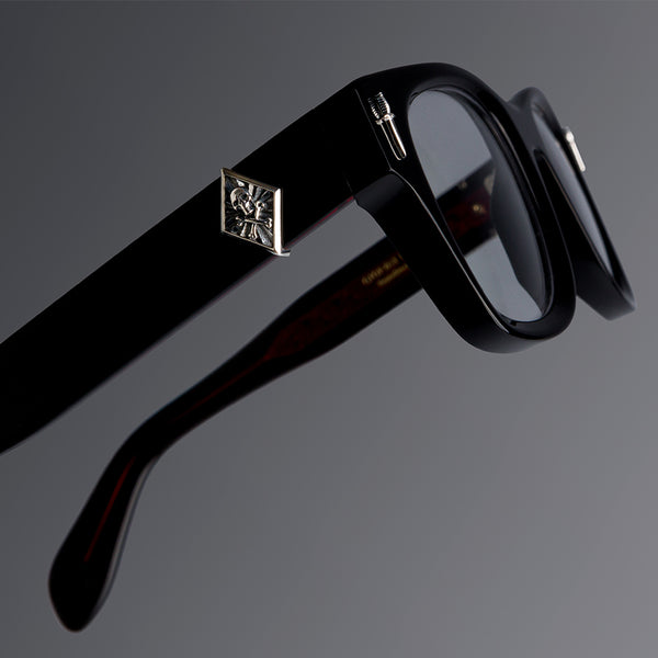 Cutler And Gross The Great Frog Phantom Square Opticals Black On Red