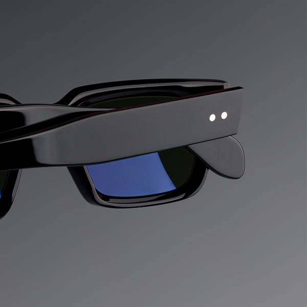 Cutler And Gross The Great Frog Titan Square Sunglasses Black On Red