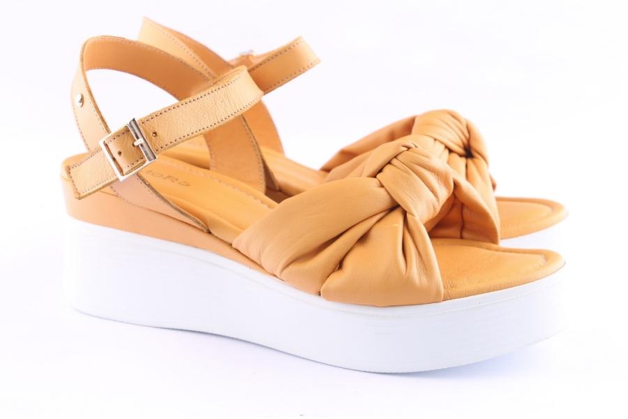 D.moro Shoes Women Leather P. Sandals For Summer: CRM-6 Camel (Wholesale)