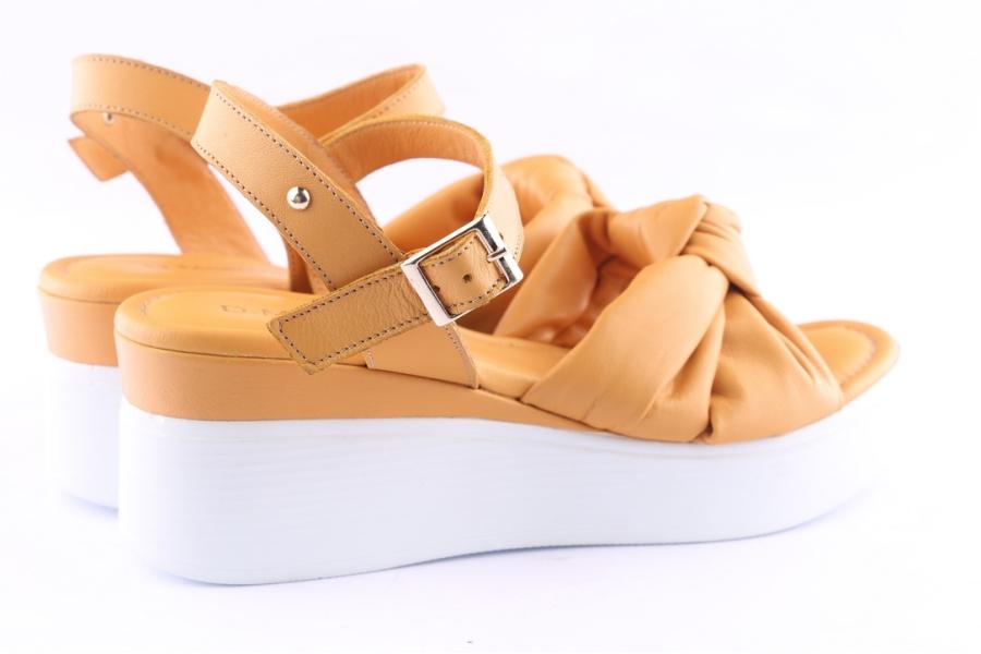 D.moro Shoes Women Leather P. Sandals For Summer: CRM-6 Camel (Wholesale)