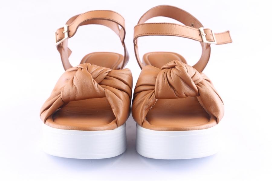 D.moro Shoes Women Leather P. Sandals For Summer: CRM-6 Tan (Wholesale)