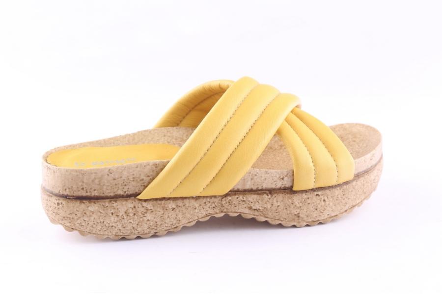 D.moro Shoes Women Leather Slippers For Summer: C711 Taxi (Wholesale)