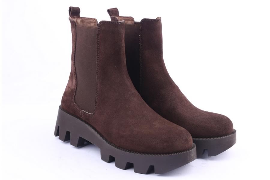 D.moro Shoes Women Suede Leather Ankle Boots For Winter: 556B Brown (Wholesale)