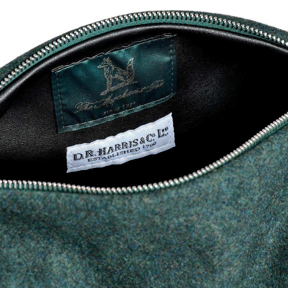 D.r. Harris & Co. D. R. Harris And Fox Brothers The Housekeeper Dark Green Flannel Washbag – Large