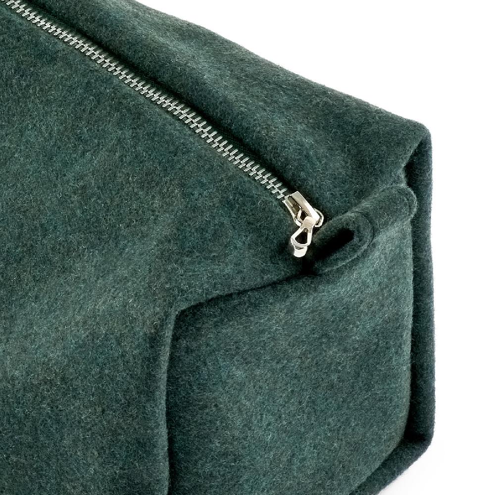 D.r. Harris & Co. D. R. Harris And Fox Brothers The Housekeeper Dark Green Flannel Washbag – Large