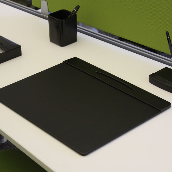 Dacasso Black Leatherette Conference Pad With Top-Rail Pen Well 17 X 14
