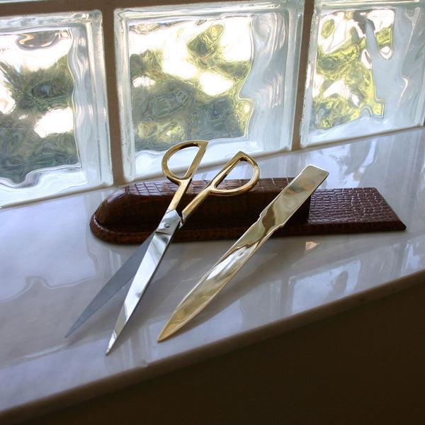 Dacasso Brown Crocodile Embossed Leather Library Set