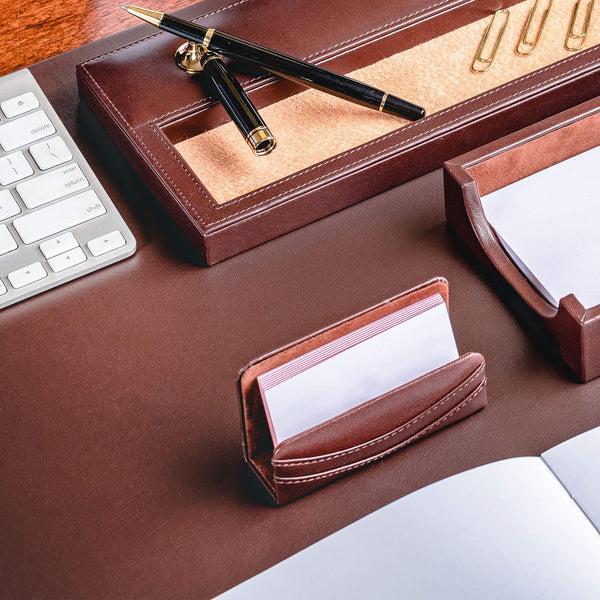 Dacasso Chocolate Brown Leather Business Card Holder