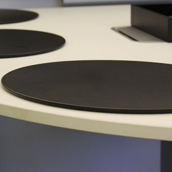 Dacasso Classic Black Leather 17" X 14" Oval Conference Pad