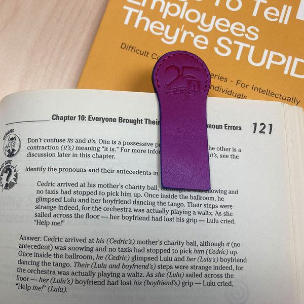 Dacasso Custom Top-Grain Leather Mini Magnetic Bookmark/Clip