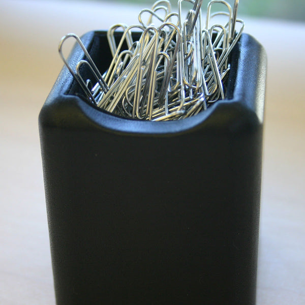 Dacasso Classic Black Leather Paper Clip Holder