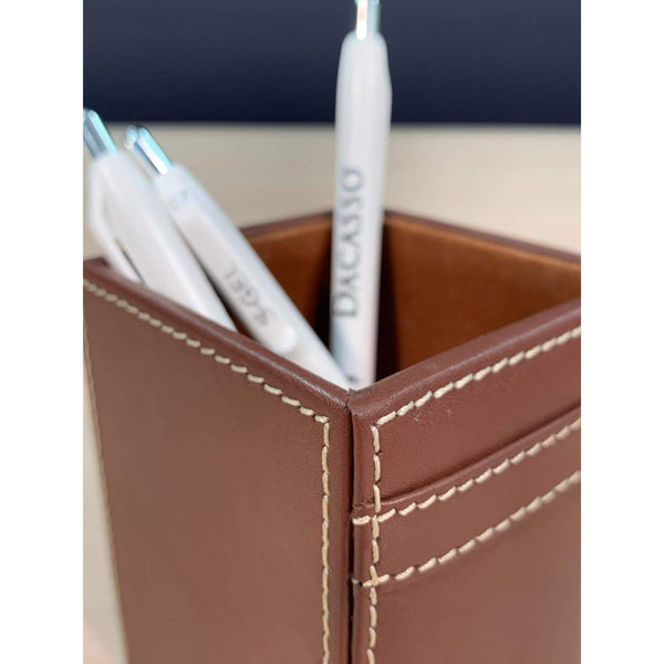 Dacasso Rustic Brown Leather Pencil Cup